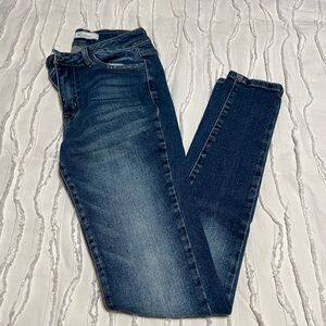 KanCan Medium Wash Skinny Jean